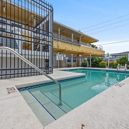 Perfect Location 1Br Pool Parking Outside Area 8 Leilighet Myrtle Beach Eksteriør bilde