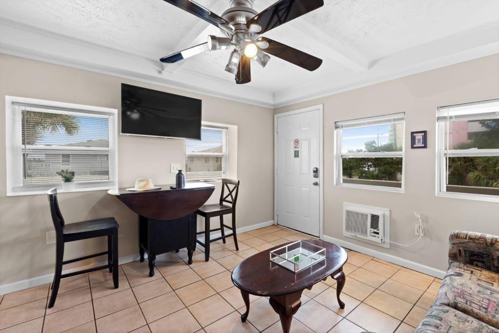 Perfect Location 1Br Pool Parking Outside Area 8 Leilighet Myrtle Beach Eksteriør bilde